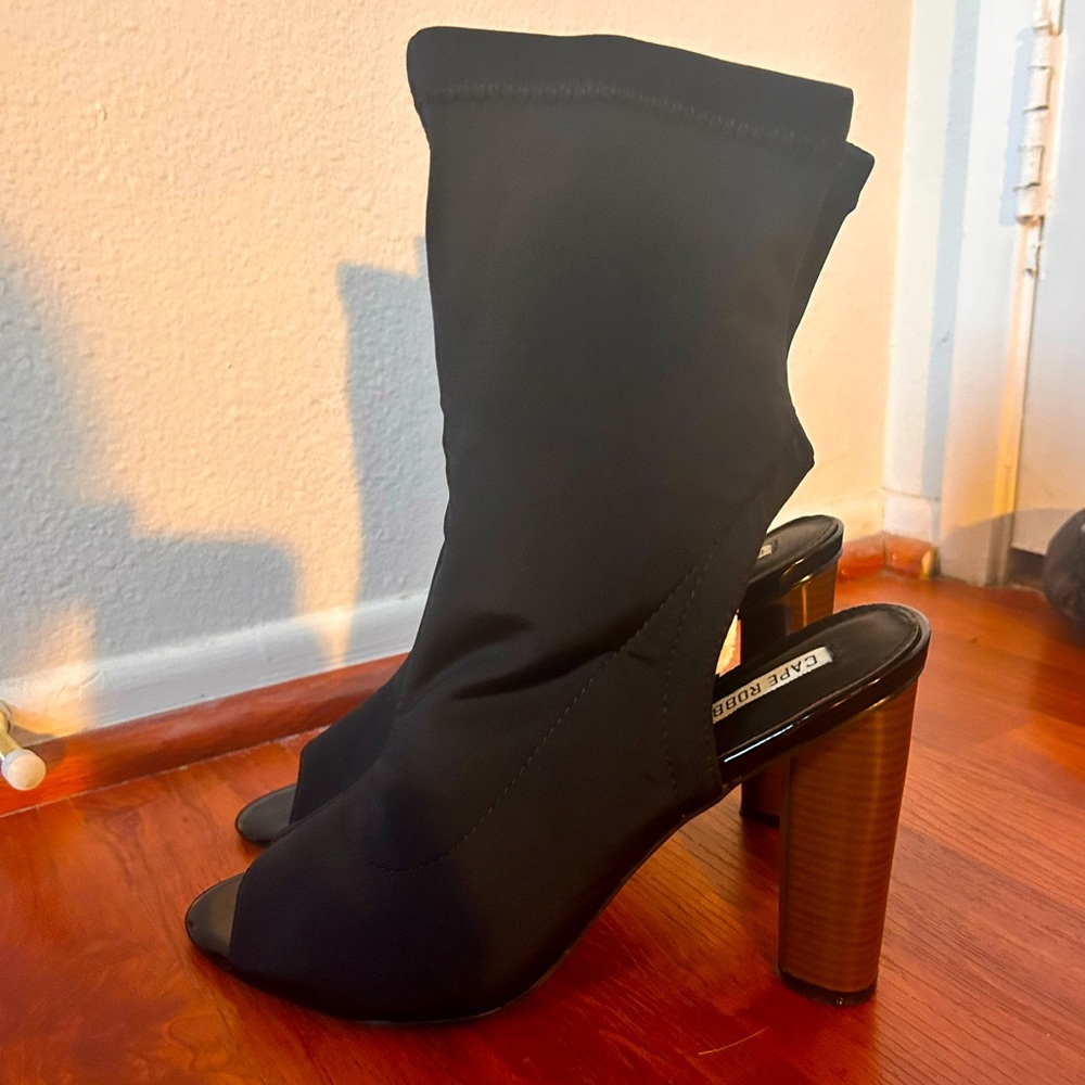 Open Toe/Peep Heel Booties